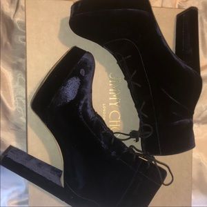 Jimmy Choo size 41.5 navy blue velvet